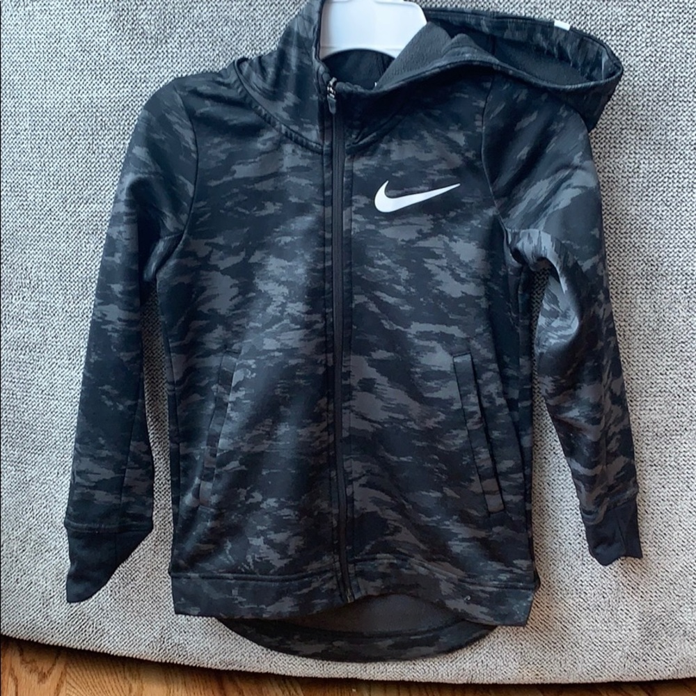 Boys NIKE zip up hoodie